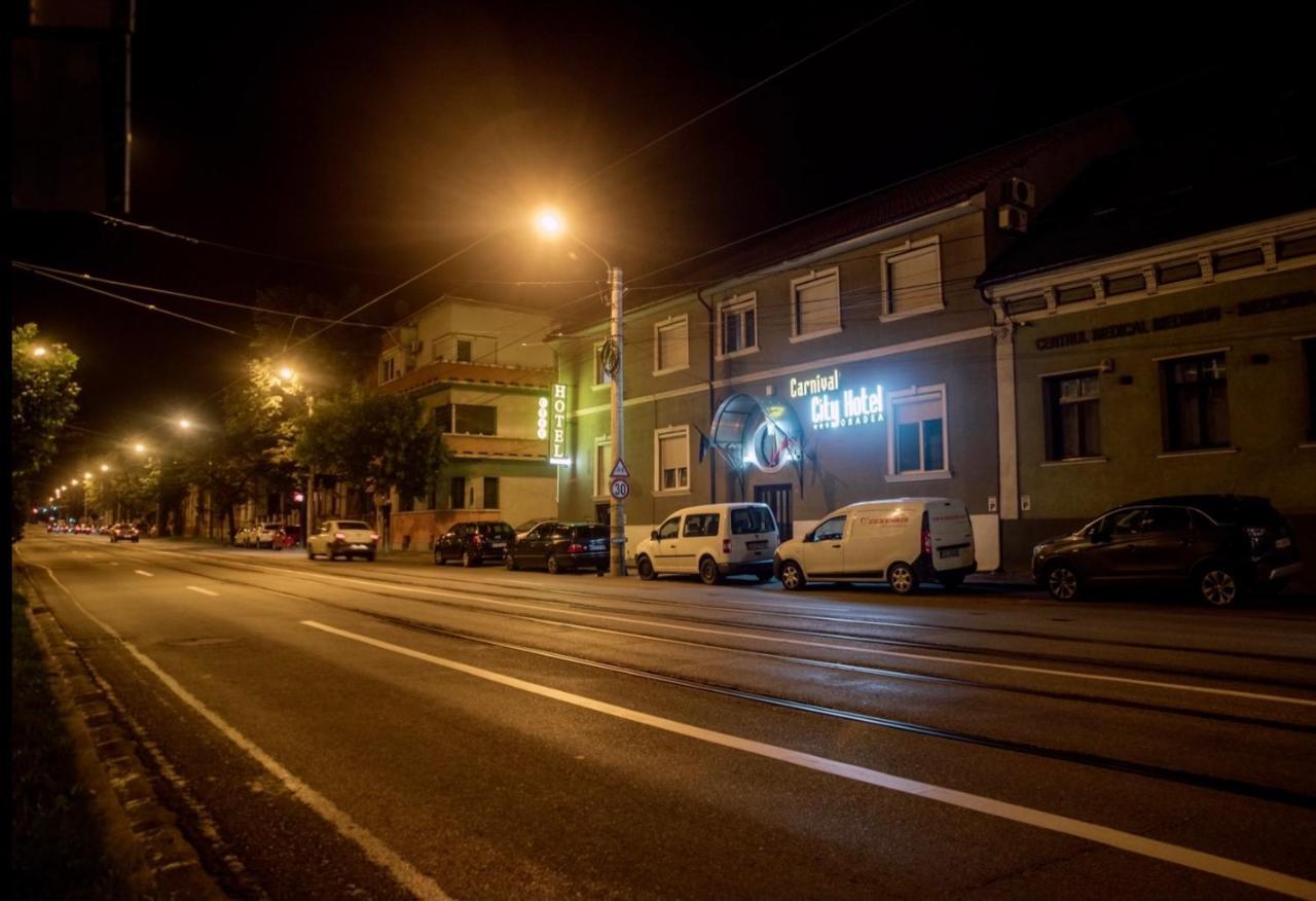 Carnival City Hotel Oradea Exterior photo
